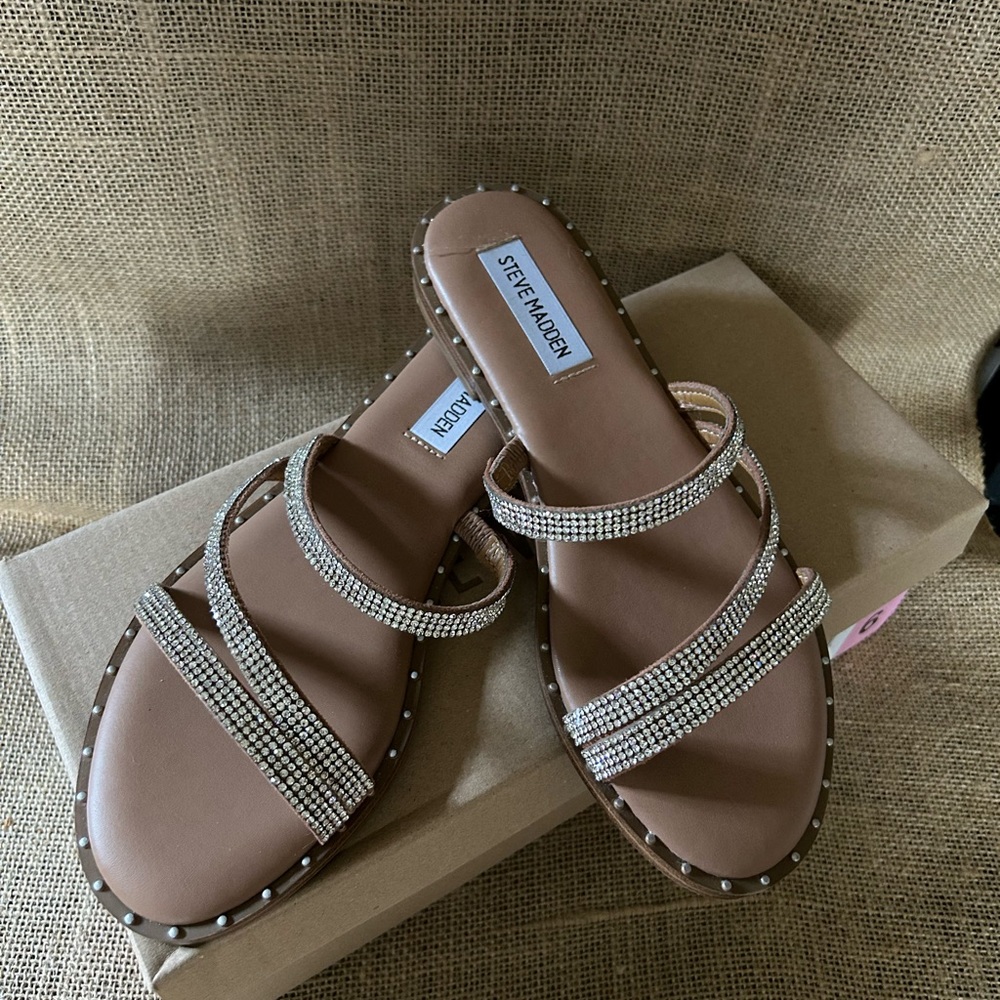 Size 6 Steve Madden Sandals